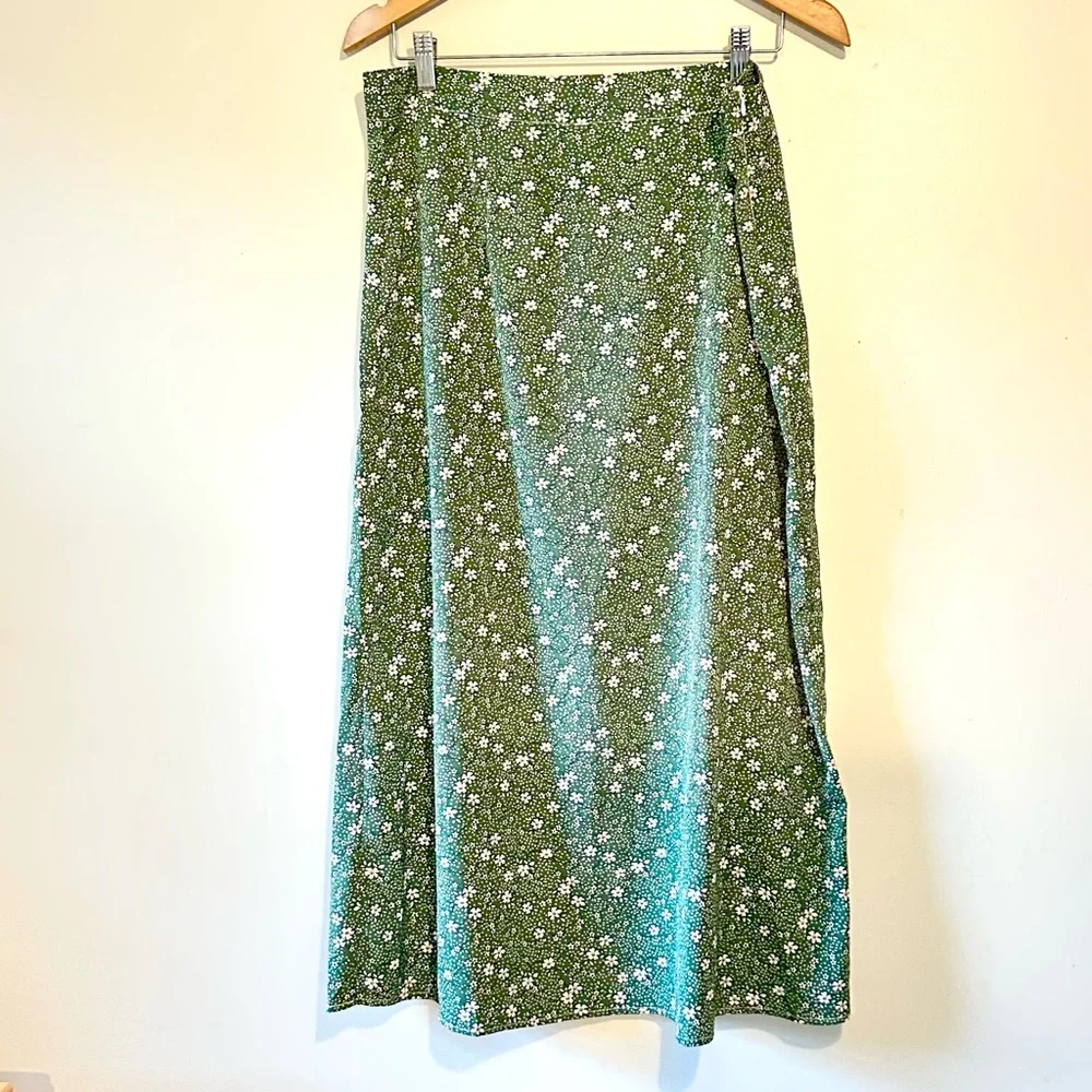 Green floral lightweight midi skirt sz XL - Picture 2 of 4